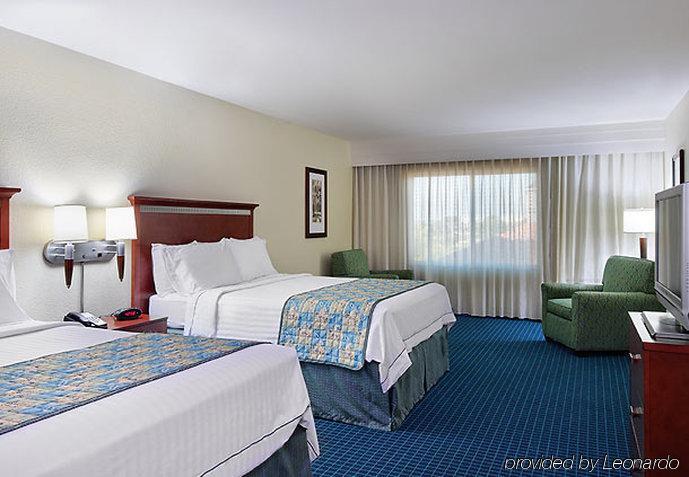Courtyard Fort Myers At I-75 And Gulf Coast Town Center Estero Room photo
